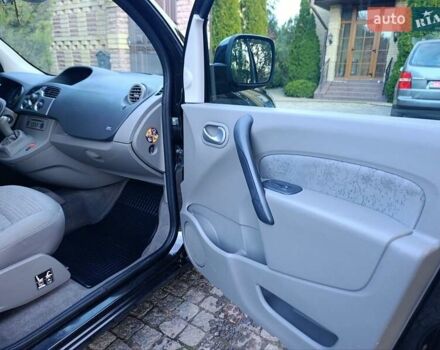 Чорний Рено Кєнгу, об'ємом двигуна 1.6 л та пробігом 245 тис. км за 7500 $, фото 18 на Automoto.ua