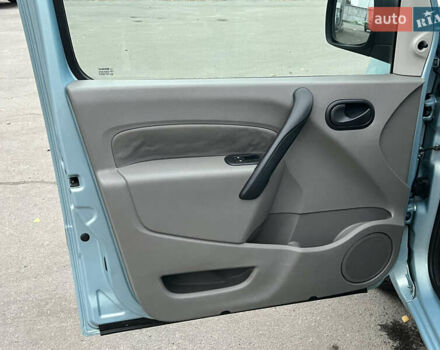 Черный Рено Кенгу, объемом двигателя 1.5 л и пробегом 170 тыс. км за 6700 $, фото 25 на Automoto.ua