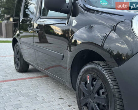 Черный Рено Кенгу, объемом двигателя 1.6 л и пробегом 254 тыс. км за 6950 $, фото 8 на Automoto.ua