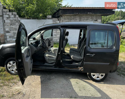 Черный Рено Кенгу, объемом двигателя 1.46 л и пробегом 327 тыс. км за 7300 $, фото 7 на Automoto.ua