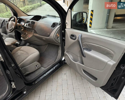 Чорний Рено Кєнгу, об'ємом двигуна 1.6 л та пробігом 190 тис. км за 7350 $, фото 30 на Automoto.ua