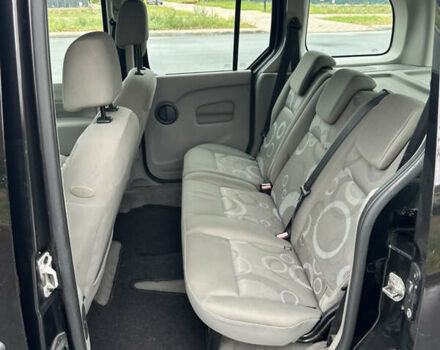 Чорний Рено Кєнгу, об'ємом двигуна 1.5 л та пробігом 227 тис. км за 7650 $, фото 6 на Automoto.ua