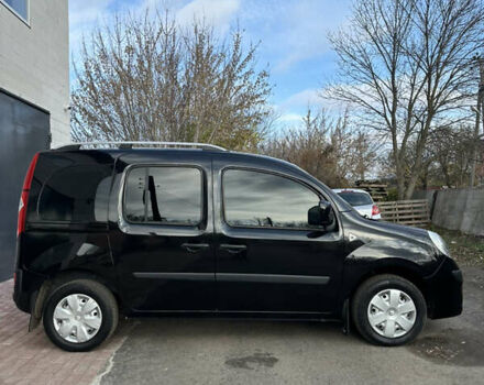 Черный Рено Кенгу, объемом двигателя 1.6 л и пробегом 190 тыс. км за 7199 $, фото 3 на Automoto.ua