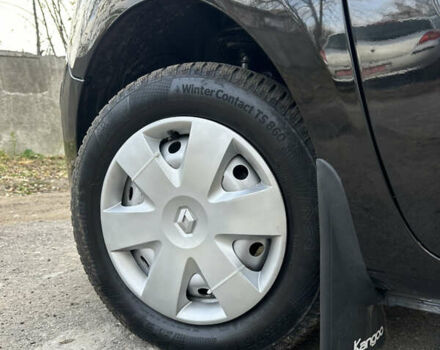 Черный Рено Кенгу, объемом двигателя 1.6 л и пробегом 190 тыс. км за 7199 $, фото 41 на Automoto.ua