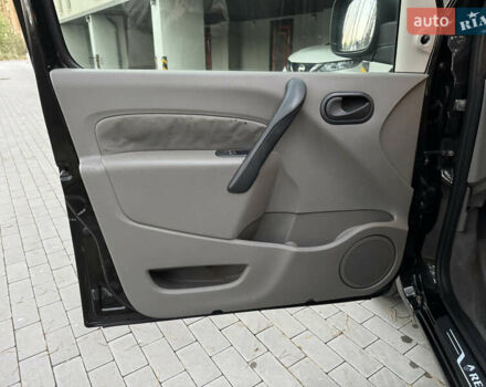 Чорний Рено Кєнгу, об'ємом двигуна 1.6 л та пробігом 190 тис. км за 7350 $, фото 36 на Automoto.ua