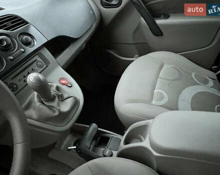 Черный Рено Кенгу, объемом двигателя 1.5 л и пробегом 170 тыс. км за 6700 $, фото 34 на Automoto.ua