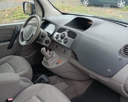 Черный Рено Кенгу, объемом двигателя 1.6 л и пробегом 244 тыс. км за 6700 $, фото 9 на Automoto.ua