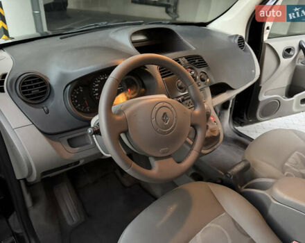 Черный Рено Кенгу, объемом двигателя 1.6 л и пробегом 190 тыс. км за 7150 $, фото 38 на Automoto.ua