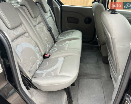 Чорний Рено Кєнгу, об'ємом двигуна 1.6 л та пробігом 201 тис. км за 8400 $, фото 42 на Automoto.ua