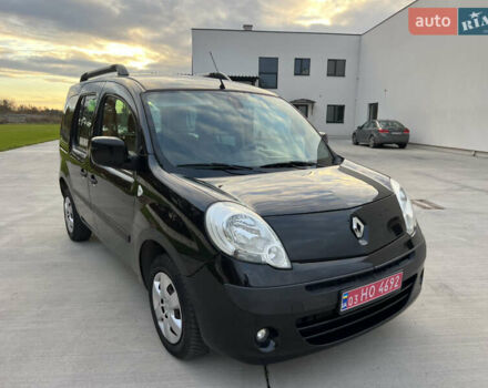 Черный Рено Кенгу, объемом двигателя 1.6 л и пробегом 214 тыс. км за 7300 $, фото 21 на Automoto.ua