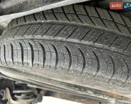 Черный Рено Кенгу, объемом двигателя 1.6 л и пробегом 214 тыс. км за 7300 $, фото 27 на Automoto.ua