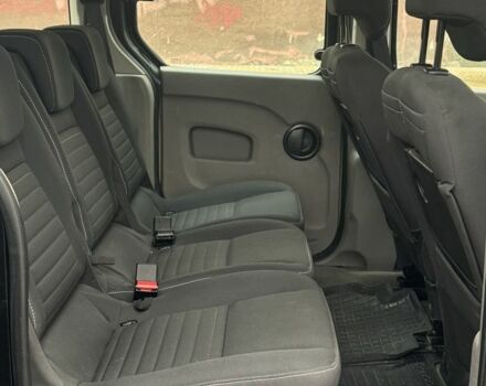 Черный Рено Кенгу, объемом двигателя 1.6 л и пробегом 241 тыс. км за 4850 $, фото 20 на Automoto.ua