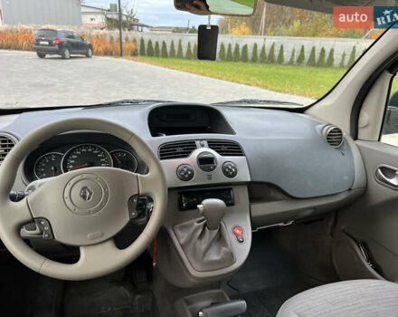 Черный Рено Кенгу, объемом двигателя 1.6 л и пробегом 214 тыс. км за 7300 $, фото 33 на Automoto.ua