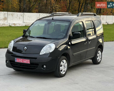 Черный Рено Кенгу, объемом двигателя 1.6 л и пробегом 214 тыс. км за 7300 $, фото 3 на Automoto.ua