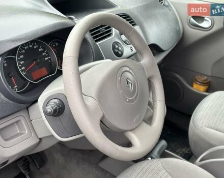 Черный Рено Кенгу, объемом двигателя 1.5 л и пробегом 227 тыс. км за 7300 $, фото 16 на Automoto.ua