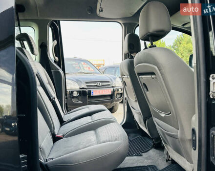 Чорний Рено Кєнгу, об'ємом двигуна 1.6 л та пробігом 136 тис. км за 8400 $, фото 20 на Automoto.ua