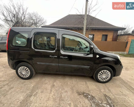 Чорний Рено Кєнгу, об'ємом двигуна 1.6 л та пробігом 201 тис. км за 8400 $, фото 9 на Automoto.ua