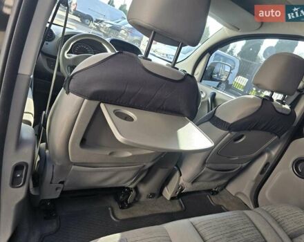 Черный Рено Кенгу, объемом двигателя 1.46 л и пробегом 217 тыс. км за 8900 $, фото 20 на Automoto.ua