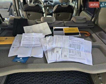 Черный Рено Кенгу, объемом двигателя 1.46 л и пробегом 217 тыс. км за 8900 $, фото 45 на Automoto.ua