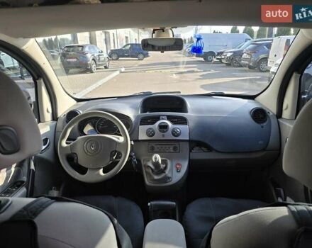 Черный Рено Кенгу, объемом двигателя 1.46 л и пробегом 217 тыс. км за 8900 $, фото 8 на Automoto.ua