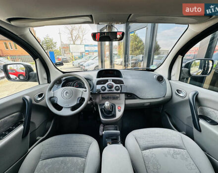Чорний Рено Кєнгу, об'ємом двигуна 1.6 л та пробігом 136 тис. км за 8400 $, фото 28 на Automoto.ua