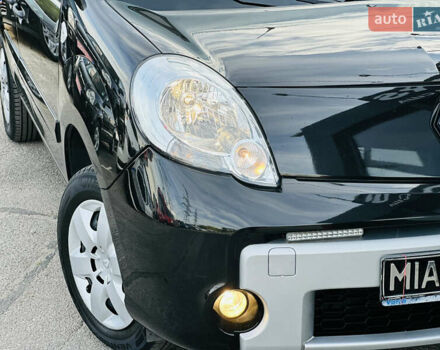 Чорний Рено Кєнгу, об'ємом двигуна 1.6 л та пробігом 136 тис. км за 8400 $, фото 2 на Automoto.ua