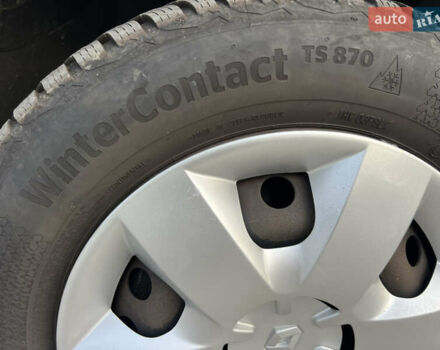 Черный Рено Кенгу, объемом двигателя 1.6 л и пробегом 214 тыс. км за 7300 $, фото 25 на Automoto.ua