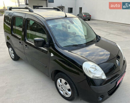 Черный Рено Кенгу, объемом двигателя 1.6 л и пробегом 214 тыс. км за 7300 $, фото 20 на Automoto.ua