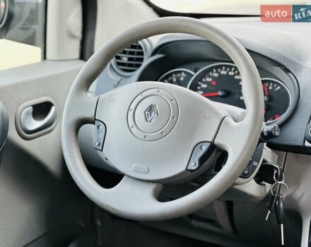 Чорний Рено Кєнгу, об'ємом двигуна 1.6 л та пробігом 136 тис. км за 8400 $, фото 30 на Automoto.ua