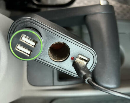 Черный Рено Кенгу, объемом двигателя 1.6 л и пробегом 214 тыс. км за 7300 $, фото 43 на Automoto.ua