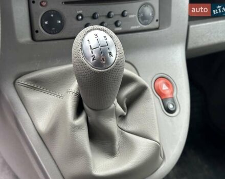 Черный Рено Кенгу, объемом двигателя 1.5 л и пробегом 227 тыс. км за 7300 $, фото 22 на Automoto.ua