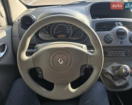 Черный Рено Кенгу, объемом двигателя 1.46 л и пробегом 217 тыс. км за 8900 $, фото 7 на Automoto.ua