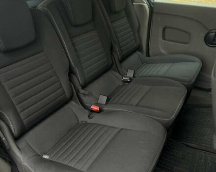 Черный Рено Кенгу, объемом двигателя 1.6 л и пробегом 241 тыс. км за 4850 $, фото 28 на Automoto.ua