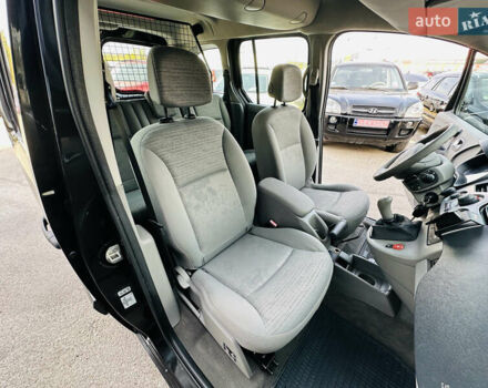 Чорний Рено Кєнгу, об'ємом двигуна 1.6 л та пробігом 136 тис. км за 8400 $, фото 39 на Automoto.ua