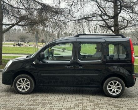 Черный Рено Кенгу, объемом двигателя 1.6 л и пробегом 241 тыс. км за 4850 $, фото 3 на Automoto.ua