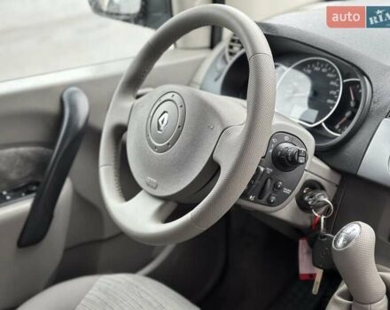 Черный Рено Кенгу, объемом двигателя 1.5 л и пробегом 227 тыс. км за 7300 $, фото 15 на Automoto.ua