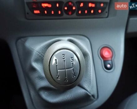 Рено Кєнгу 2010 у Вінниці на Automoto.ua Чорний Рено Кєнгу, об'ємом двигуна 1.6 л та пробігом 227 тис. км за 7850 $, фото 1 на Automoto.ua