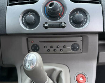 Чорний Рено Кєнгу, об'ємом двигуна 1.6 л та пробігом 233 тис. км за 7300 $, фото 23 на Automoto.ua