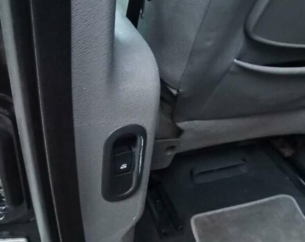 Чорний Рено Кєнгу, об'ємом двигуна 1.6 л та пробігом 228 тис. км за 7850 $, фото 44 на Automoto.ua