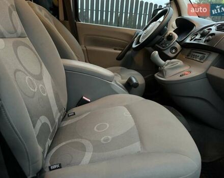 Черный Рено Кенгу, объемом двигателя 1.6 л и пробегом 254 тыс. км за 7300 $, фото 2 на Automoto.ua