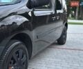 Черный Рено Кенгу, объемом двигателя 1.6 л и пробегом 198 тыс. км за 7500 $, фото 5 на Automoto.ua