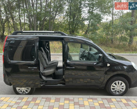 Черный Рено Кенгу, объемом двигателя 1.6 л и пробегом 249 тыс. км за 7900 $, фото 4 на Automoto.ua