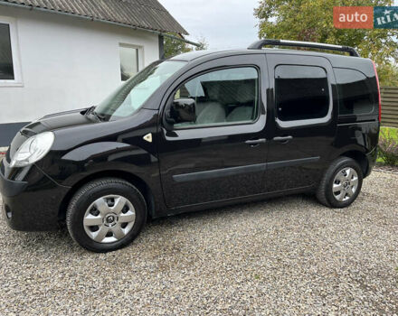 Черный Рено Кенгу, объемом двигателя 1.6 л и пробегом 202 тыс. км за 7800 $, фото 1 на Automoto.ua