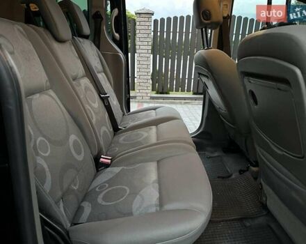 Черный Рено Кенгу, объемом двигателя 1.6 л и пробегом 254 тыс. км за 7300 $, фото 4 на Automoto.ua