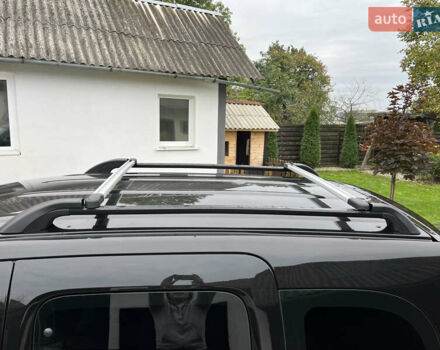 Черный Рено Кенгу, объемом двигателя 1.6 л и пробегом 202 тыс. км за 7800 $, фото 52 на Automoto.ua
