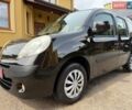 Черный Рено Кенгу, объемом двигателя 1.6 л и пробегом 236 тыс. км за 7750 $, фото 1 на Automoto.ua