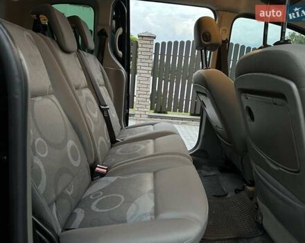 Черный Рено Кенгу, объемом двигателя 1.6 л и пробегом 254 тыс. км за 7300 $, фото 5 на Automoto.ua