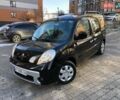 Черный Рено Кенгу, объемом двигателя 1.5 л и пробегом 205 тыс. км за 8200 $, фото 45 на Automoto.ua