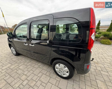 Рено Кенгу 2011 в Калуше на Automoto.ua Черный Рено Кенгу, объемом двигателя 1.6 л и пробегом 192 тыс. км за 7550 $, фото 7 на Automoto.ua