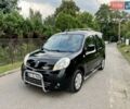 Черный Рено Кенгу, объемом двигателя 1.6 л и пробегом 191 тыс. км за 5300 $, фото 1 на Automoto.ua
